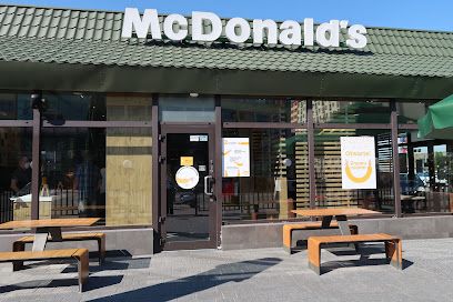 Restauracja McDonald's, рядом с вокзалом Białystok