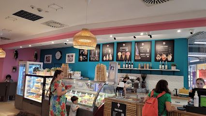 Lodziarnia Liks - Galeria Rondo, рядом с вокзалом Bochnia