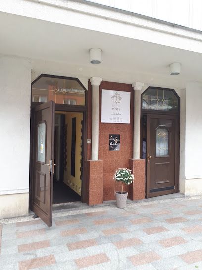 Taverna Elpida - Řecká Restaurace, рядом с вокзалом Bohumin
