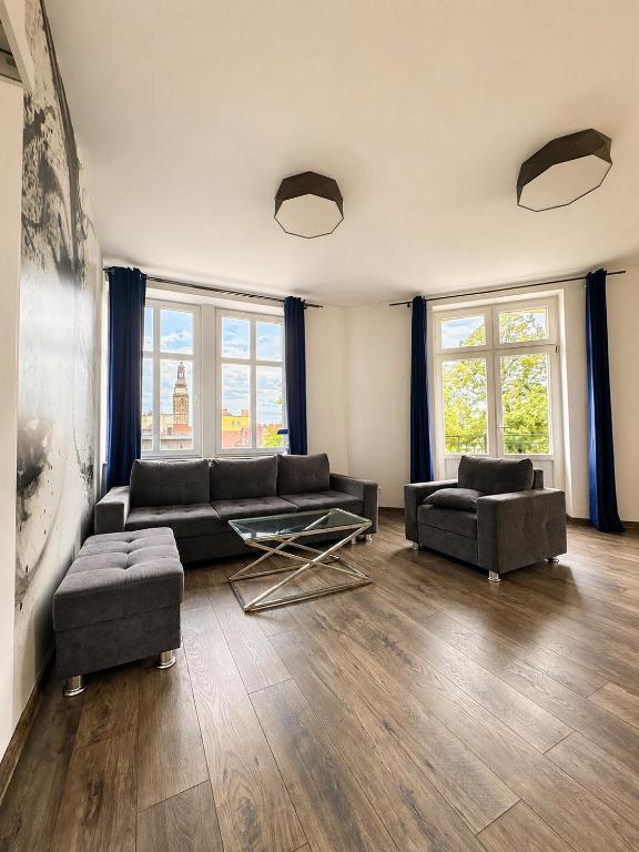Apartament Pod Ratuszem - Boleslawiec Centrum - Old Town View, жильё рядом с вокзалом Болеславец