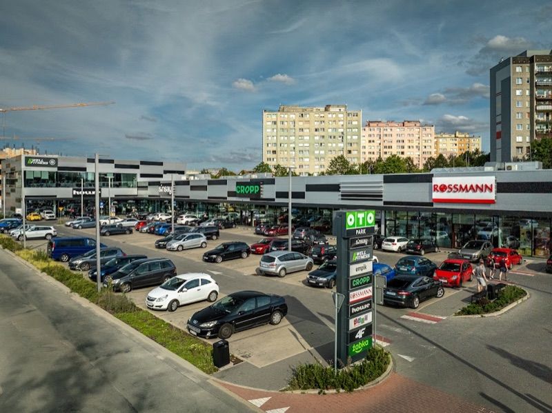 OTO Park Bolesławiec, торговый центр рядом с вокзалом Болеславец