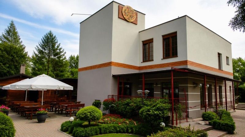 Annaberg, рядом с вокзалом Chałupki