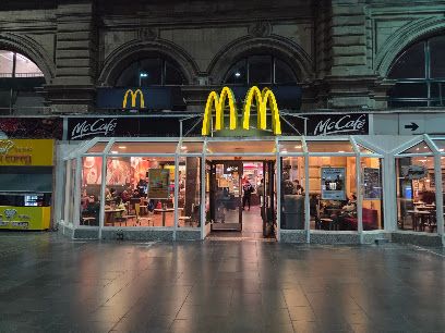 McDonald's, рядом с вокзалом Frankfurt (Main) Hauptbahnhof