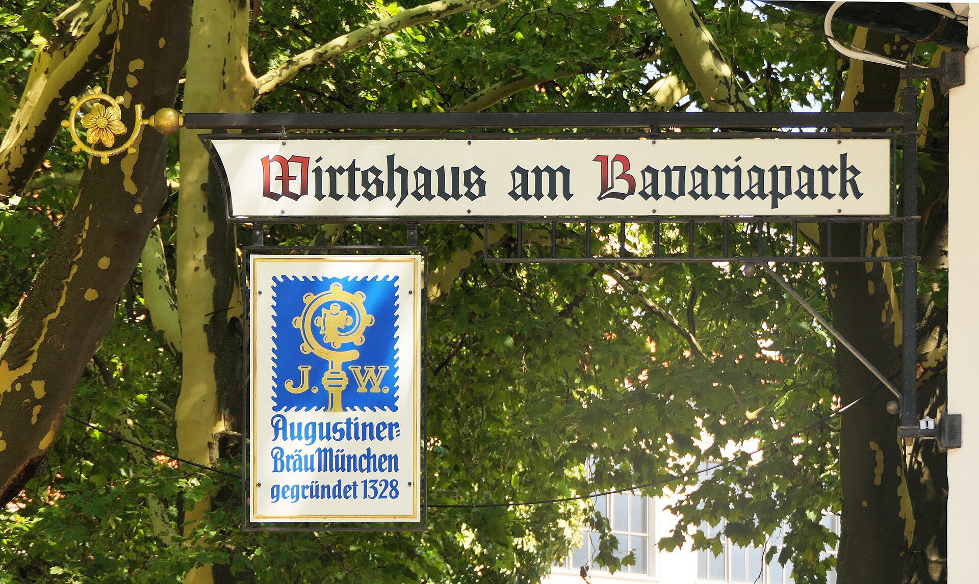 Bavariapark, atrakcja w pobliżu dworca München Hauptbahnhof