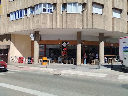 Cafetería Vías, рядом с вокзалом León