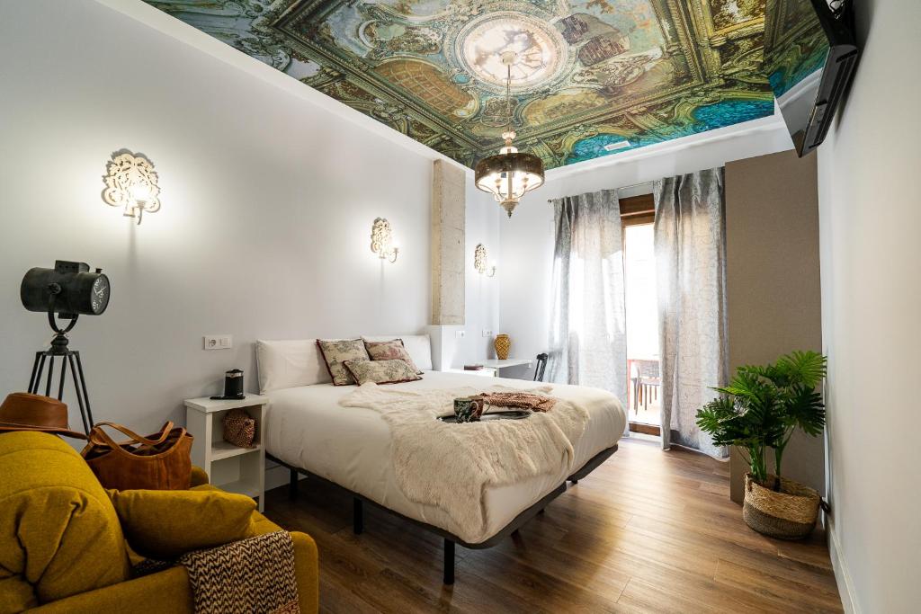 Center Suite Acebedos, жильё рядом с вокзалом RENFE train station Santander