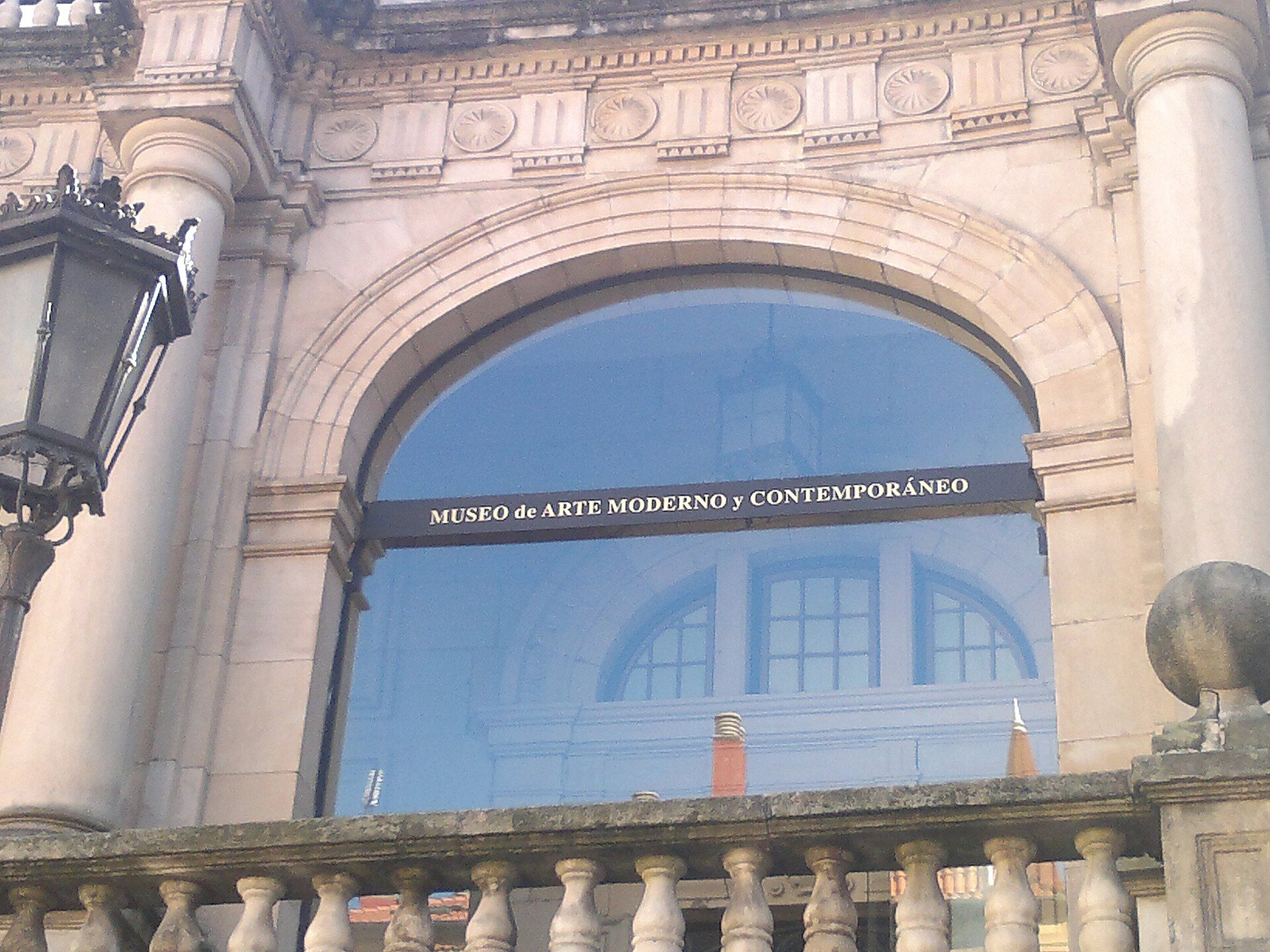 Muzeum Sztuki Nowoczesnej i Współczesnej Santanderu i Kantabrii, atrakcja w pobliżu dworca Estacion de Santander
