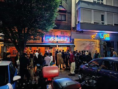 La Barruca de Calderón, рядом с вокзалом Estacion de Santander