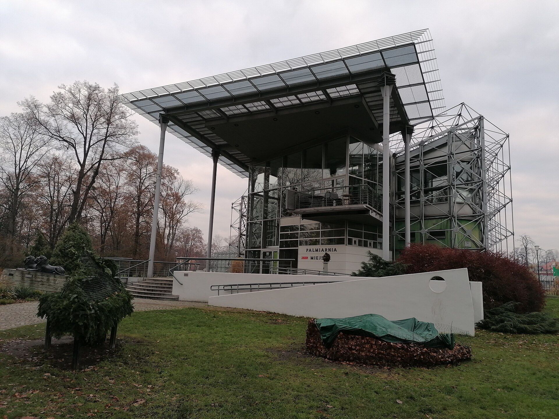 Palmiarnia Miejska, atrakcja w pobliżu dworca Gliwice