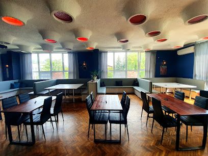 Trio - pizza, grill & bar, рядом с вокзалом Hajnówka