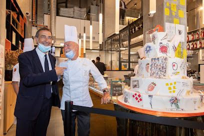 Pasticceria Martesana Mercato Centrale, рядом с вокзалом Milano Centrale