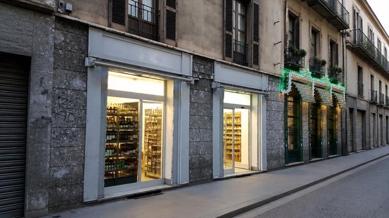 MR SIGMA SUPERMARKET, sklep przy dworcu Milano Centrale