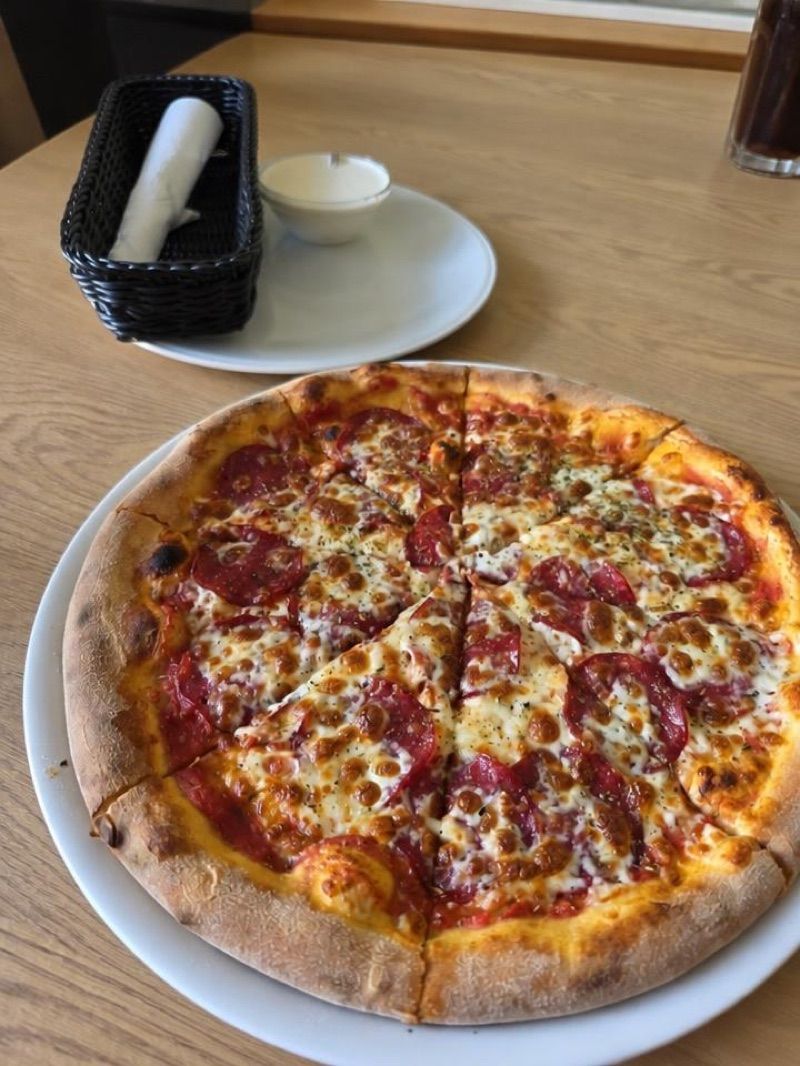 Pizzeria u Wojtka, рядом с вокзалом Jędrzejów