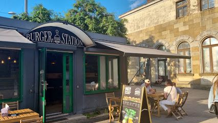 Burger Station, рядом с вокзалом Jelenia Góra