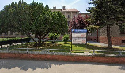 Mikrus. Stołówka. Nowak E., рядом с вокзалом Dworzec Kolejowy Kluczbork