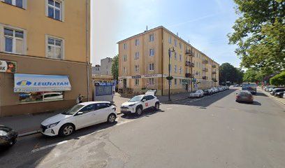 Kiosk, магазин рядом с вокзалом Kołobrzeg