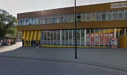 Ewa. Kiosk spożywczy. Zioła E., магазин рядом с вокзалом Конин