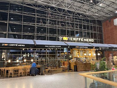Green Caffè Nero, рядом с вокзалом Kraków Główny