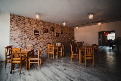 Euforia Burger, рядом с вокзалом Leszno