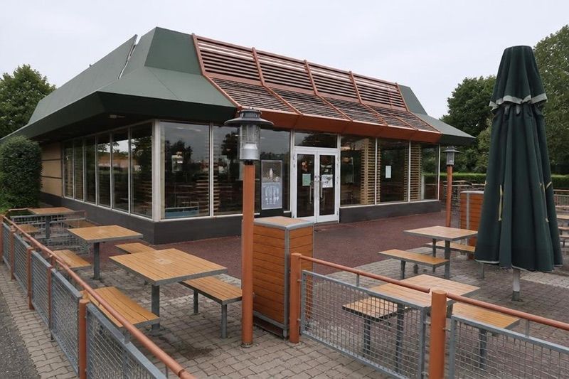 Restauracja McDonald's, okolice dworca Lubin