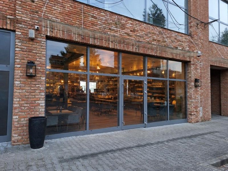 RestoBar Rynek 9, рядом с вокзалом Maków Podhalański