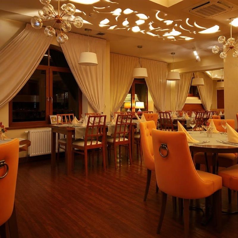 Zapopradzie Restauracja, рядом с вокзалом Muszyna