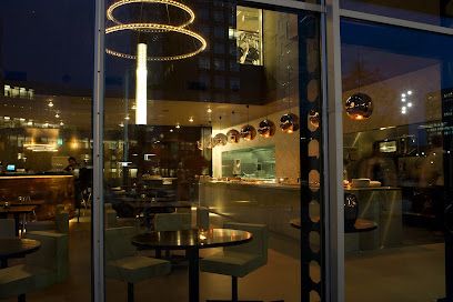 Gustavino Restaurant & Vinoteca, рядом с вокзалом Amsterdam Zuid