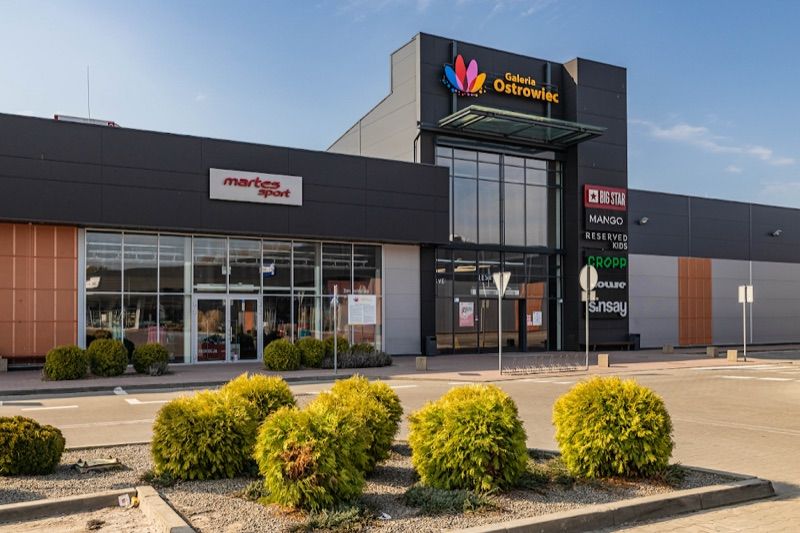 Galeria Ostrowiec, торговый центр рядом с вокзалом Островец-Свентокшиски