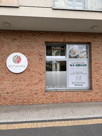 Botanika Bistro, рядом с вокзалом Piaseczno