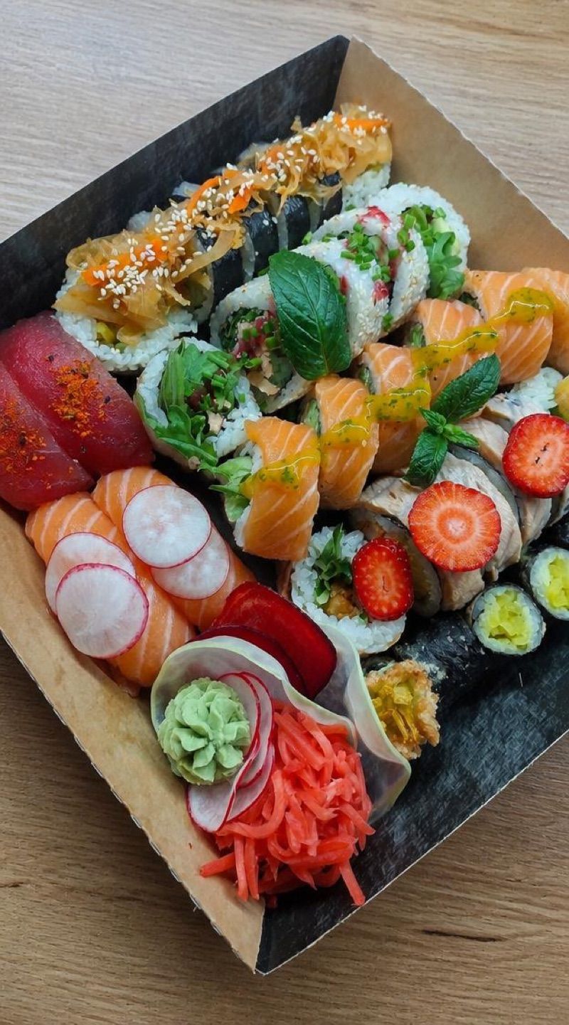 Maneko Sushi, okolice dworca Piotrków Trybunalski