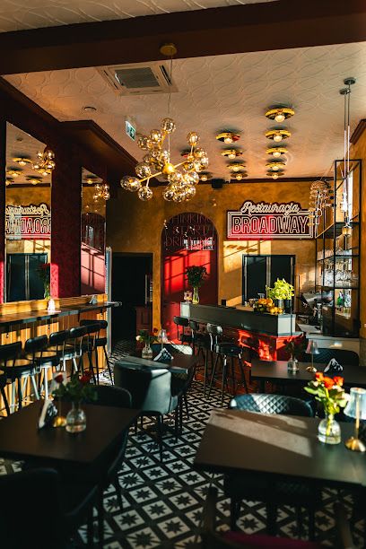 Restauracja Broadway, рядом с вокзалом Pruszcz Gdański
