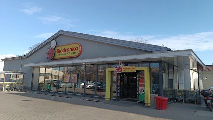 Biedronka, магазин рядом с вокзалом Sanok