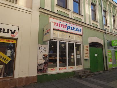 Mini Pizza, рядом с вокзалом Žilina Train Station