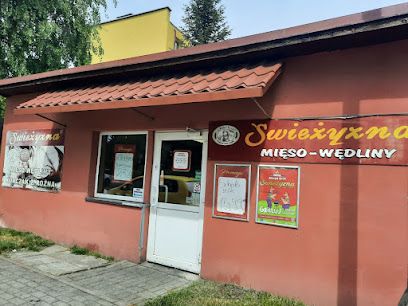 Świeżyzna, магазин рядом с вокзалом Skoczów