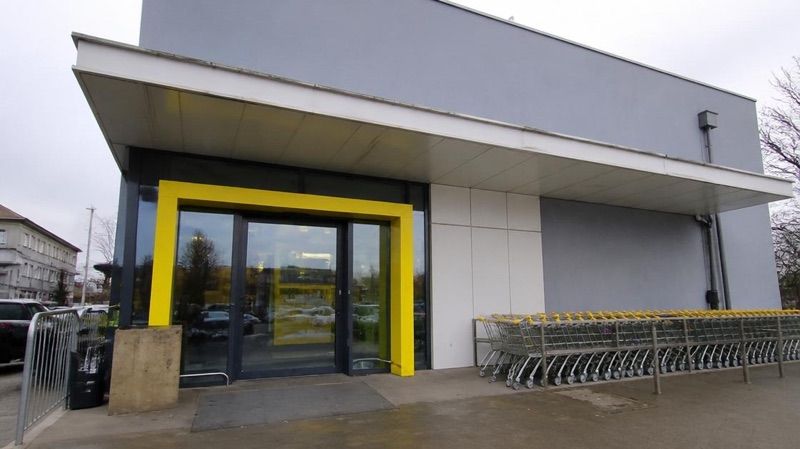 Biedronka, sklep przy dworcu Słupsk