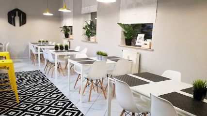 Bistro na Grunwaldzkiej, рядом с вокзалом Strzelce Opolskie