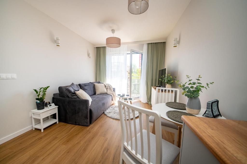 Apartament Willa Lniana, жильё рядом с вокзалом Сулехув