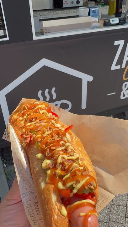 Zapiekanki Cieszyńskie & Hot-Dogi Ustroń, рядом с вокзалом Ustroń Zdrój