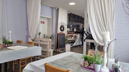Bar TOTU, рядом с вокзалом Dworzec kolejowy "Wałcz"