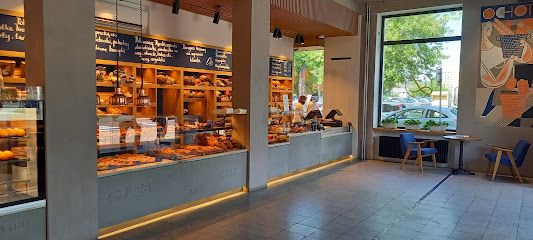 Galeria Wypieków Lubaszka, рядом с вокзалом Warszawa Główna