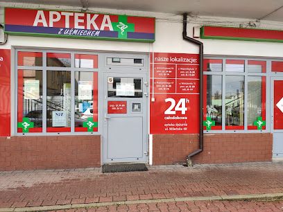 Apteka z Uśmiechem, магазин рядом с вокзалом Wołomin