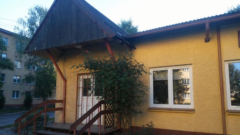 Decoro, рядом с вокзалом Zgierz Dworzec Pkp