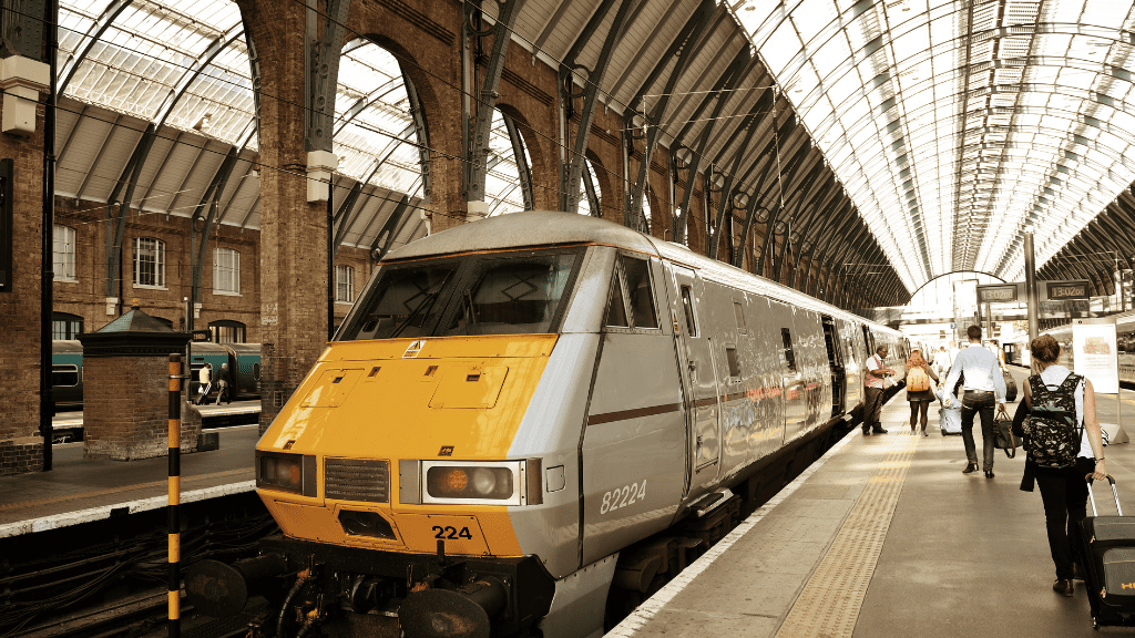 TransPennine Express Лондонский железнодорожный вокзал