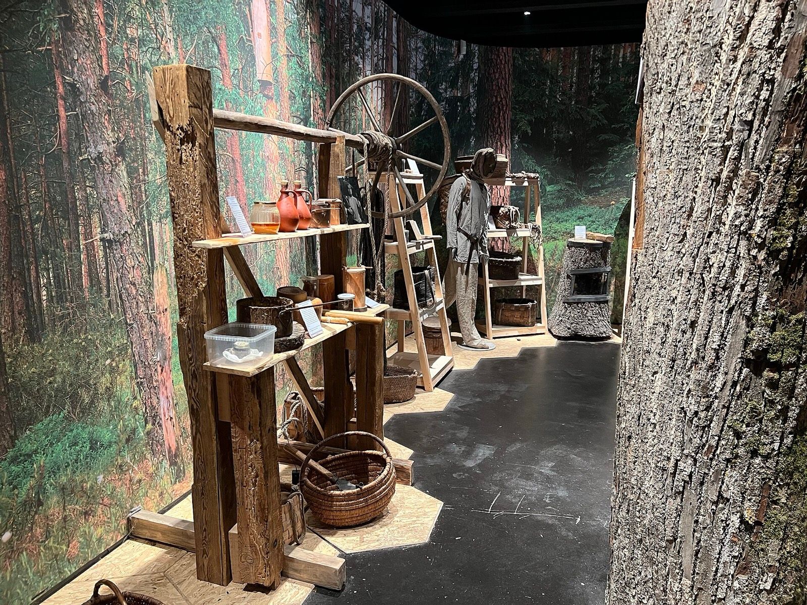 Muzeum Kultury Bartniczej, atrakcja w pobliżu dworca Augustów