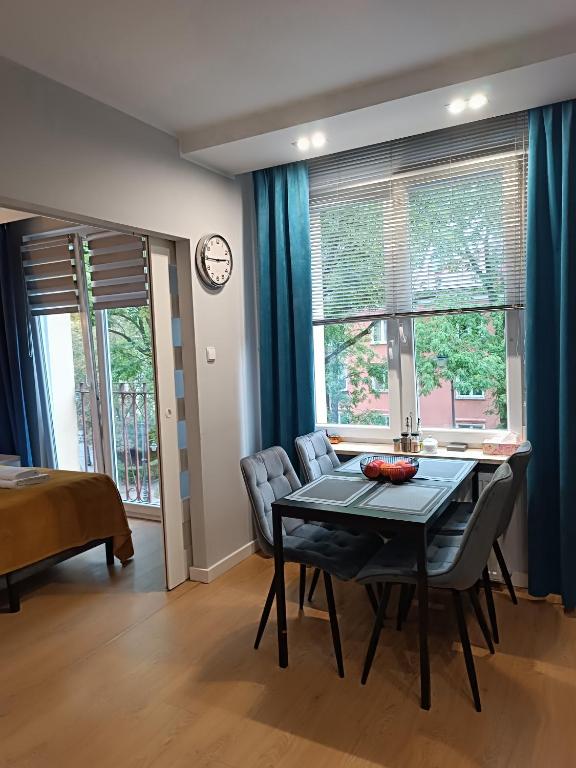 Centrum Apartment na Zamenhofa, жильё рядом с вокзалом Белосток Зелёне Взгуже