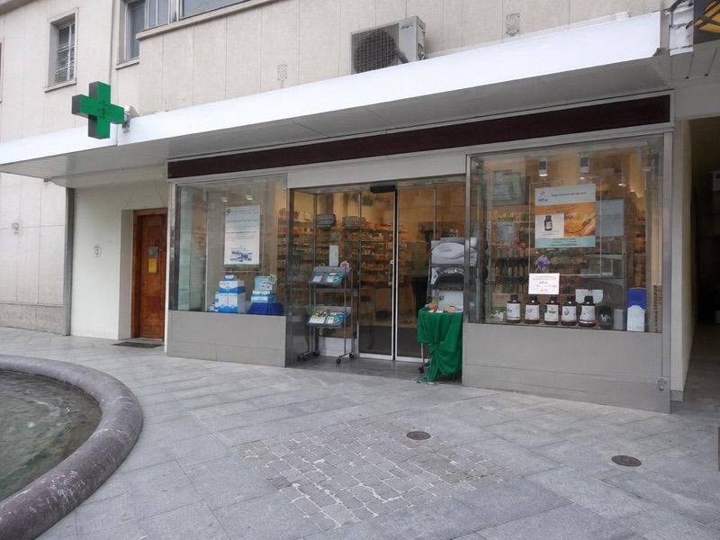 Pill Apotheke Grischuna, sklep przy dworcu Chur