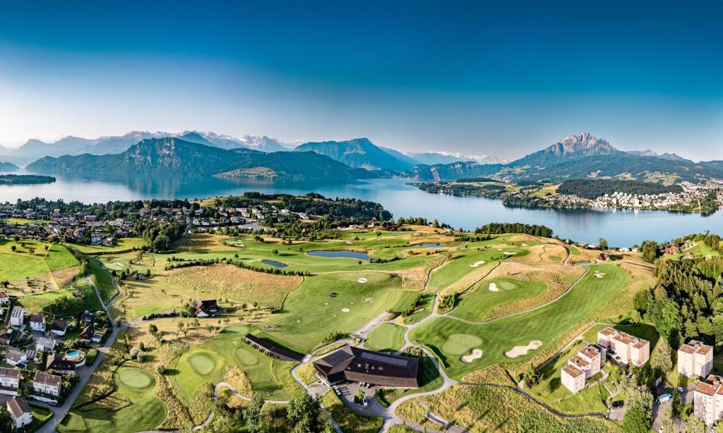 Gasthaus Badhof - Golfhotel, жильё рядом с вокзалом Luzern