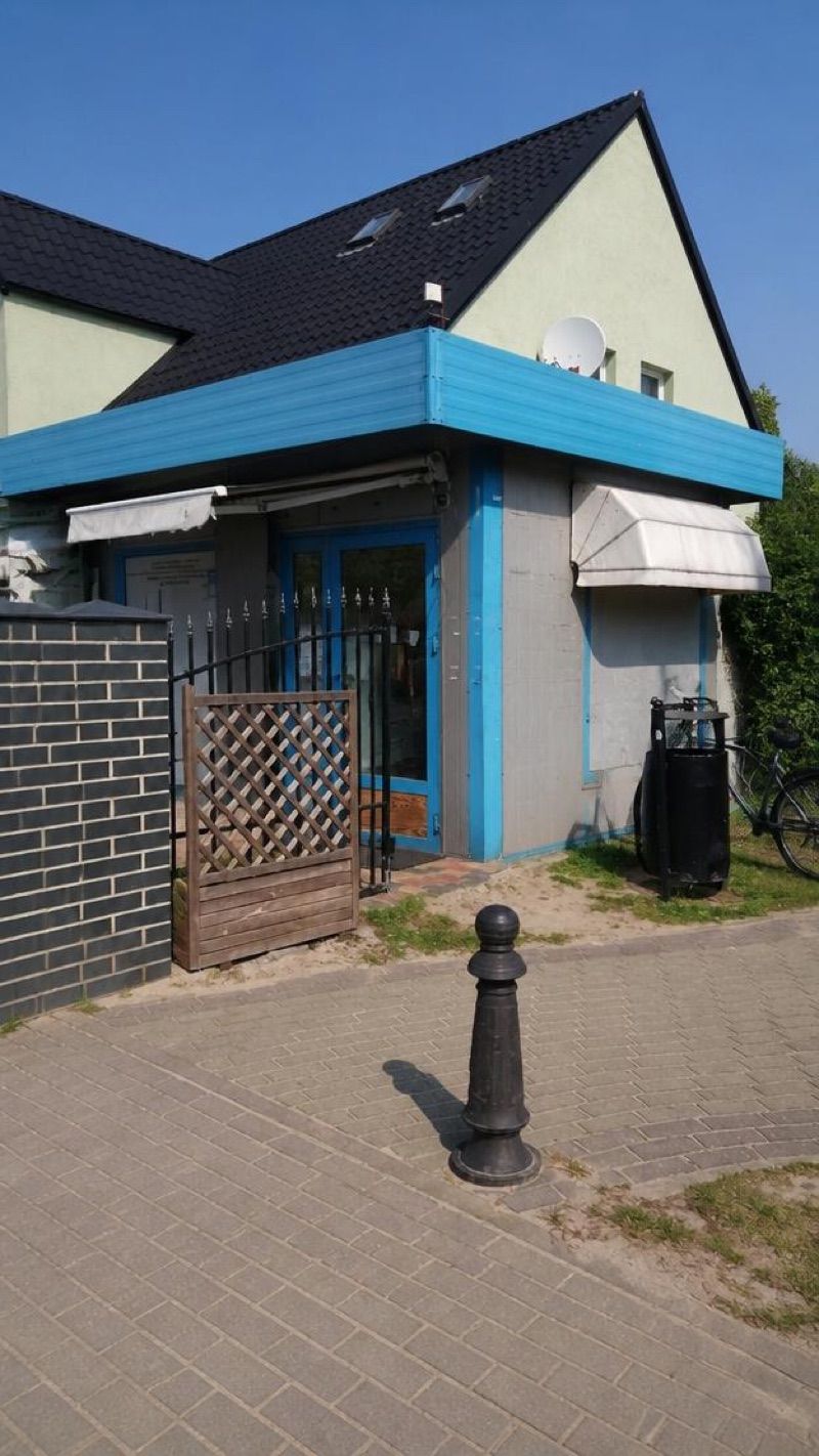 Sklep abc, sklep przy dworcu Chałupy