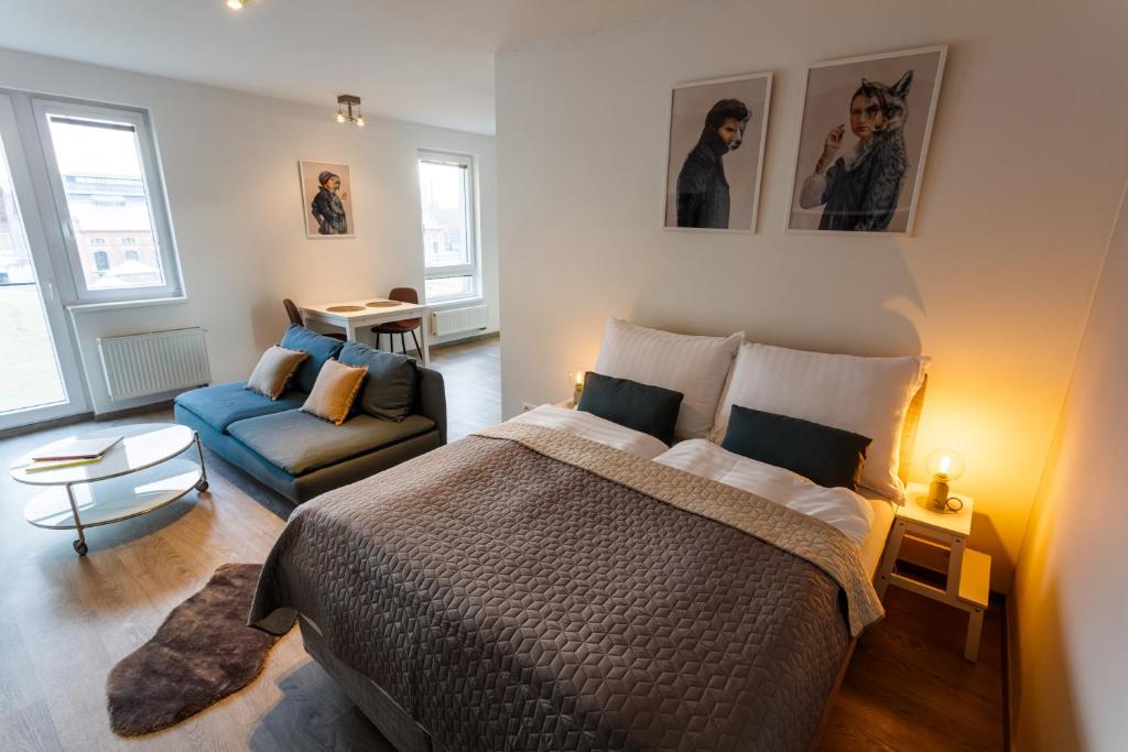 Golden Apartments Rezidence Nová Karolina II., жильё рядом с вокзалом Оструда