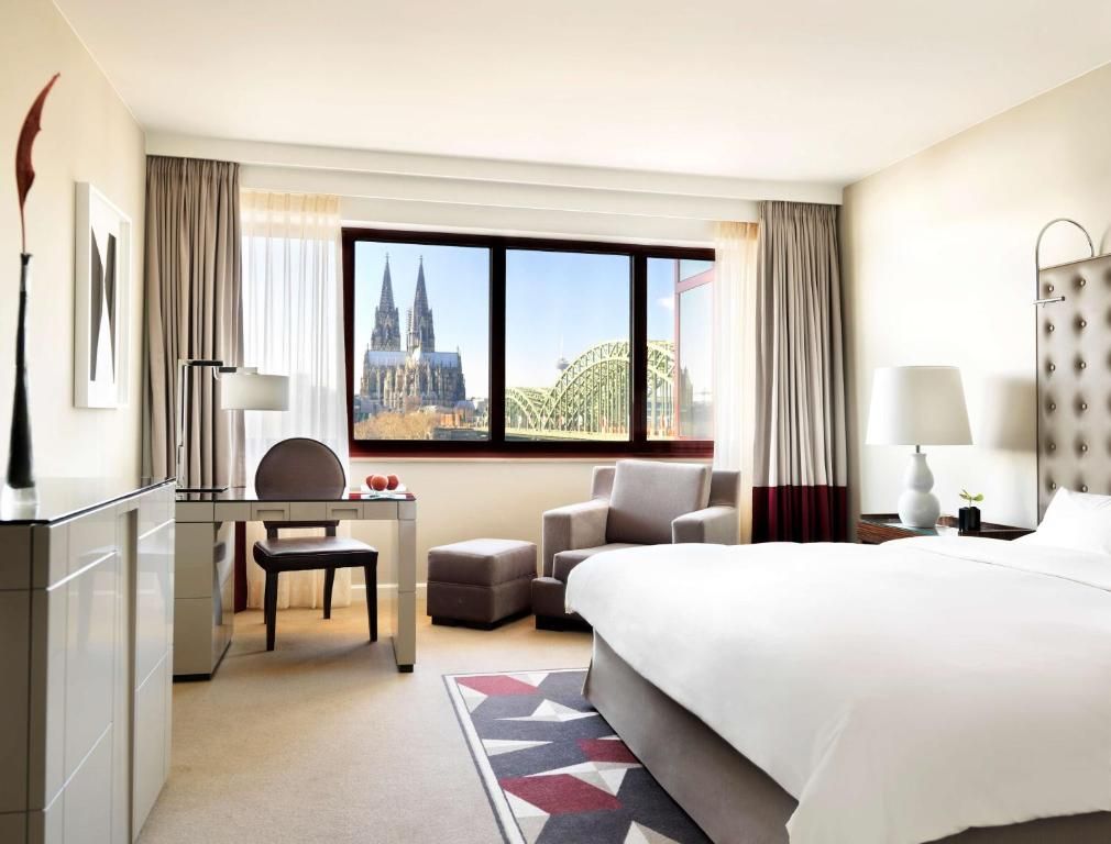 Hyatt Regency Köln, жильё рядом с вокзалом Köln Hauptbahnhof